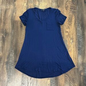 Lulu's Royal Blue V-Neck Pocket Tee